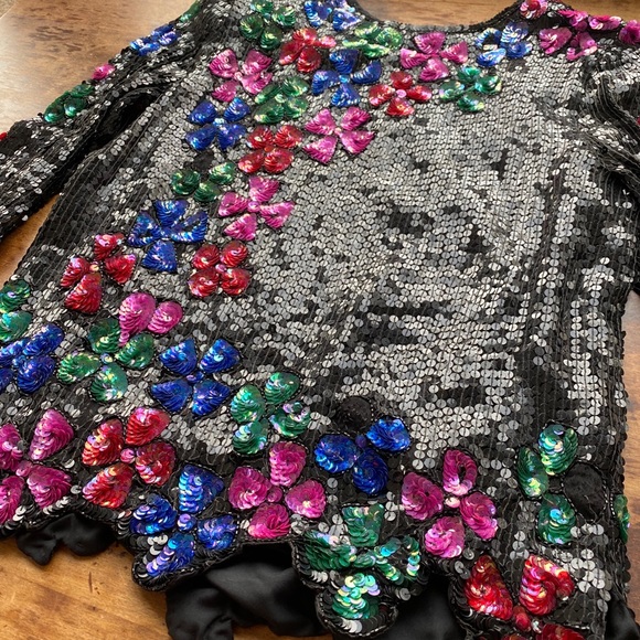 Vintage 100% silk sequined top Sz M 70s 80s 90s Black Floral - Picture 13 of 16